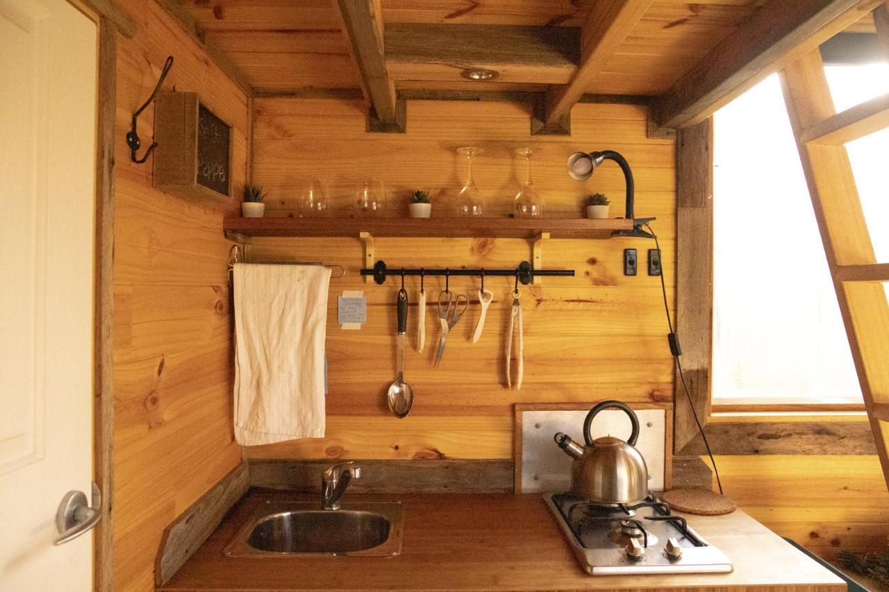 Ardingly Tiny House Newham Exterior photo
