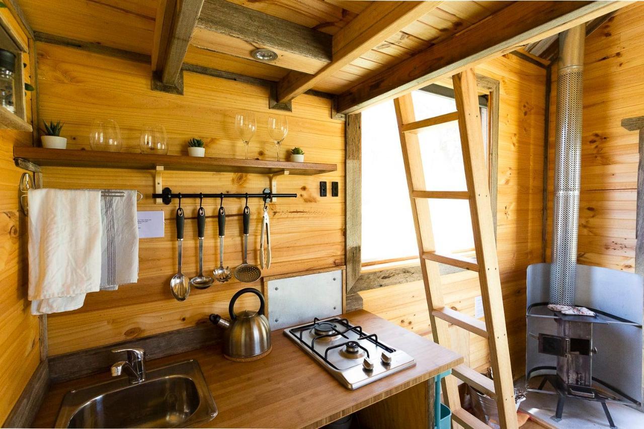 Ardingly Tiny House Newham Exterior photo