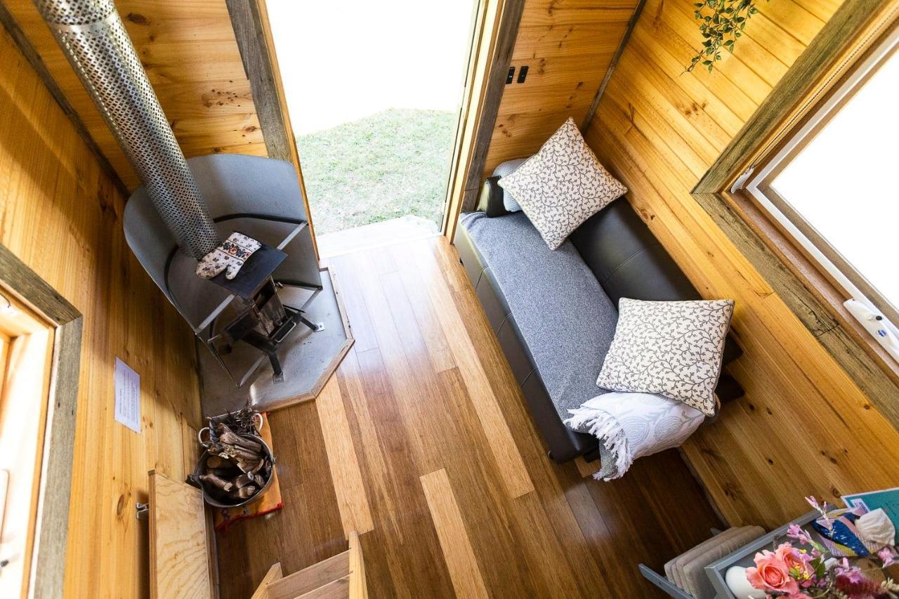 Ardingly Tiny House Newham Exterior photo